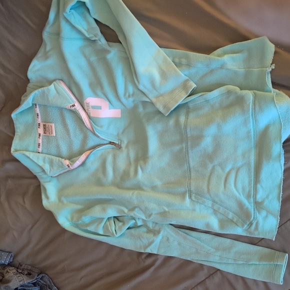 Pink sweatshirt - Picture 1 of 1